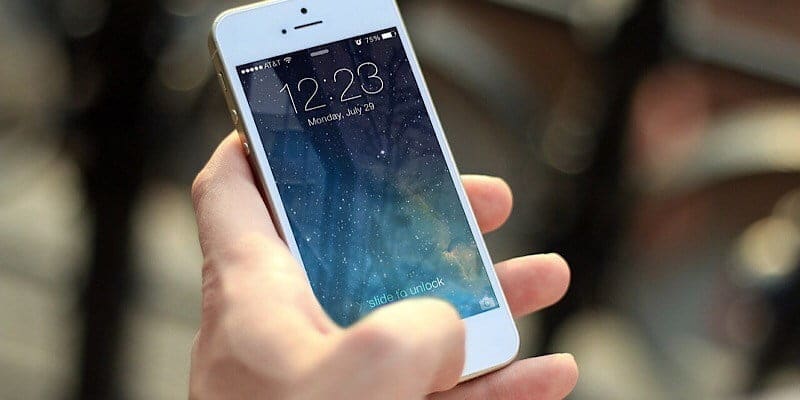 صورة لـ ليست مشكلتك أنت فقط: هاتف الأيفون الخاص بك أصبح أبطأ! اليك الأسباب | News-slow-iPhone-Featured-DzTechs