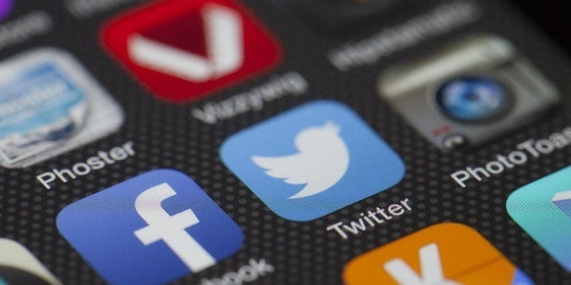 صورة لـ برمجيات خبيثة جديدة تستخدم ميمات Twitter كمركز القيادة | Twitter-Malware-Featured-DzTechs