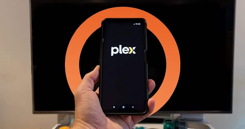 صورة لـ أفضل بدائل Plex التي جربتها وهل تُقدم تجربة ترفيه مُشابهة | 14a24S3biQYpXJQ52J10_Dg-DzTechs