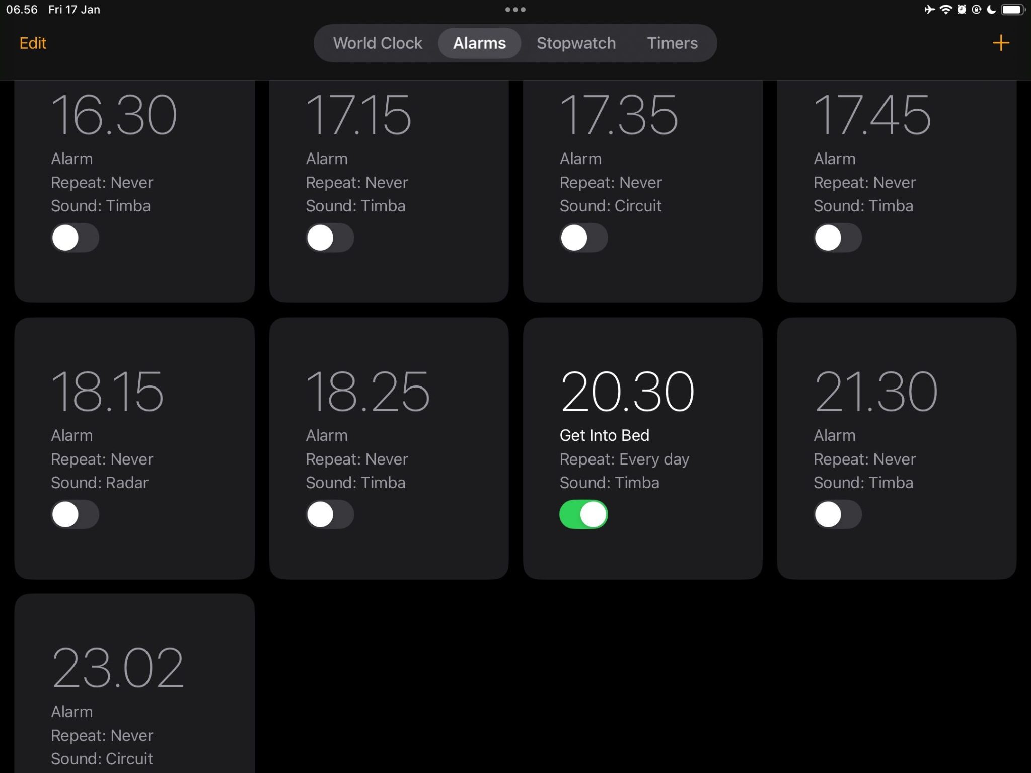 A "Go to Bed" alarm on an iPad